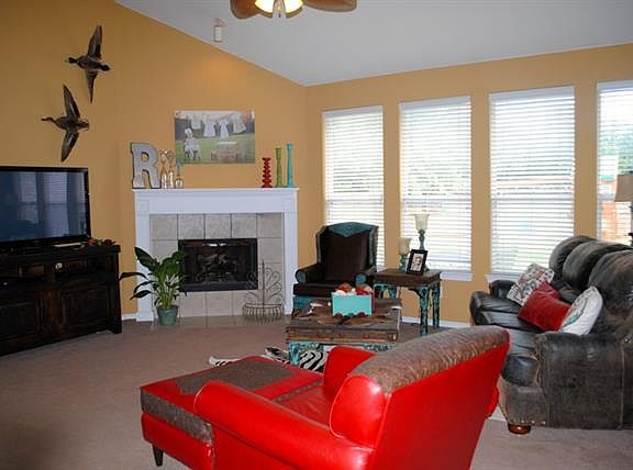 2nd image of 6025 Portridge Dr