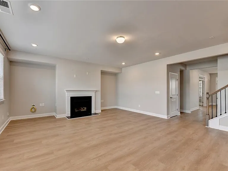 7410 Ansley View Ln — Photo 27