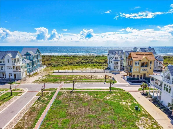 416 Sea Scamper Blvd, Port Aransas, TX 78373