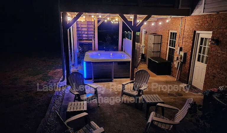 187 Marbrook Dr — Photo 45