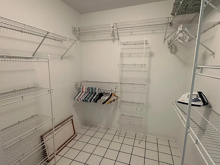 walk in closet