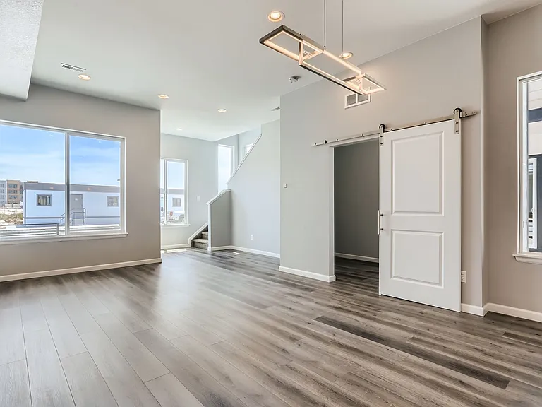 5315 E 63rd Pl — Photo 13