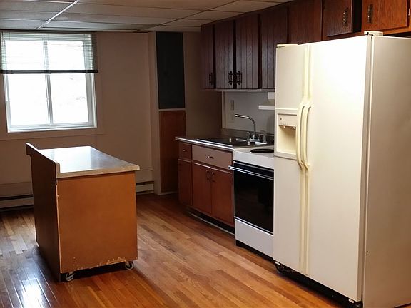 Studio Kitchen (wood floors)