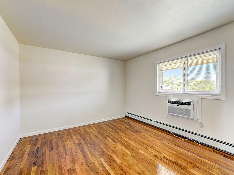 Rydal Apartments — Photo 11