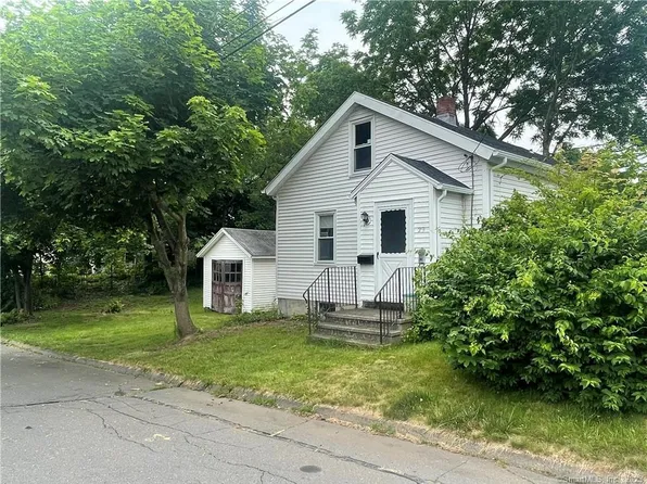 29 Treasure Avenue, Berlin, CT 06037