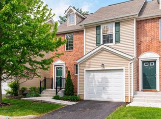 8317 Bruntsfield Rd, Columbus, OH 43235