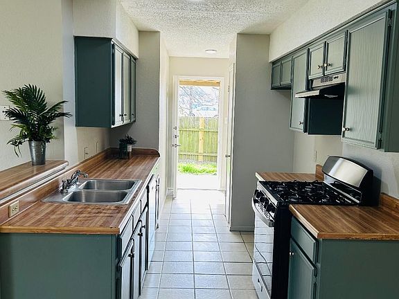 2nd image of 16001 Stoneham Cir