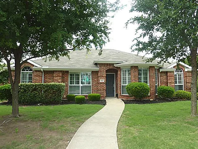 5621 Flowerwood Ln