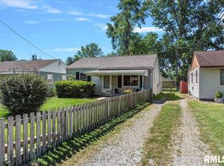 3244 E Carpenter St, Springfield, IL 62702