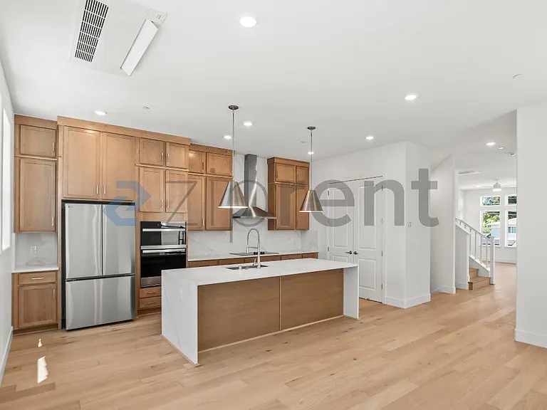267 Llewellyn Ave — Photo 16