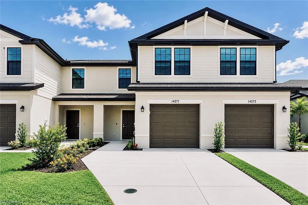 3 bed, 2.5 bath, 1378 sqft, $1,800 — Photo 1