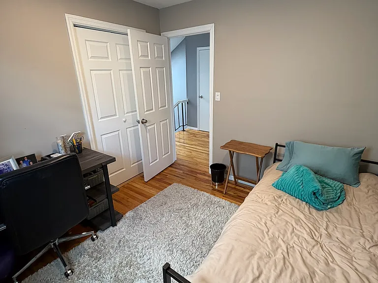 2503 Cedar St — Photo 15