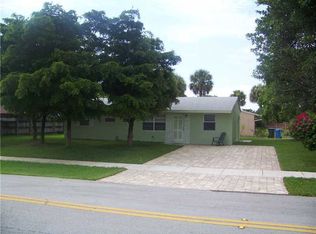 6050 NE 6th Ave, Oakland Park, FL 33334