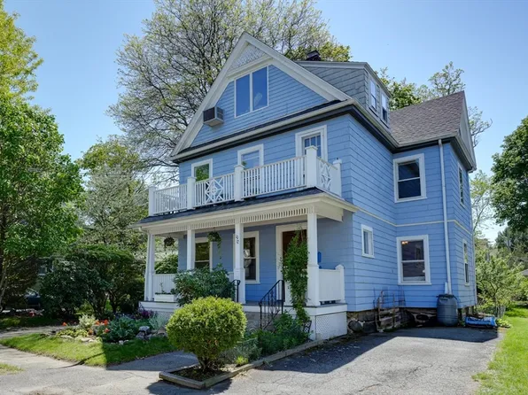 12 Woodland St #12, Belmont, MA 02478