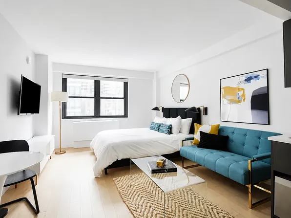222 E 39th St, New York, NY