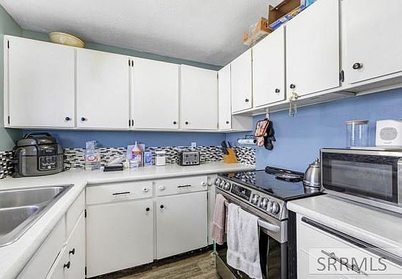 4th image of 802 Bonanza Ave