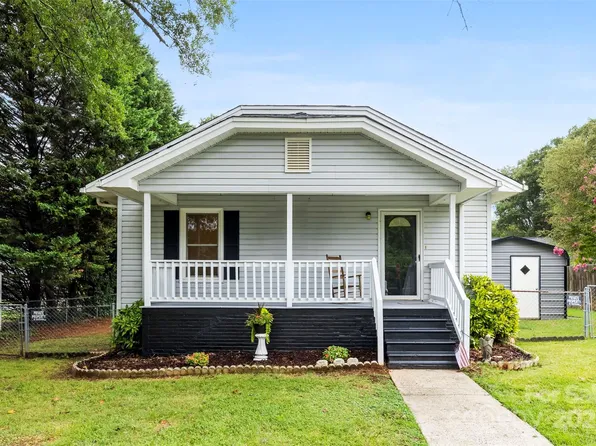204 Live Oak Dr, Belmont, NC 28012