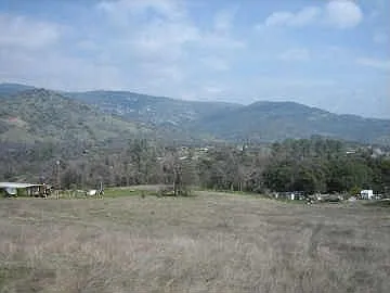 28422 Burrough Valley Rd photo 1