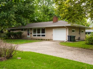 1403 S Grove St, Urbana, IL 61801