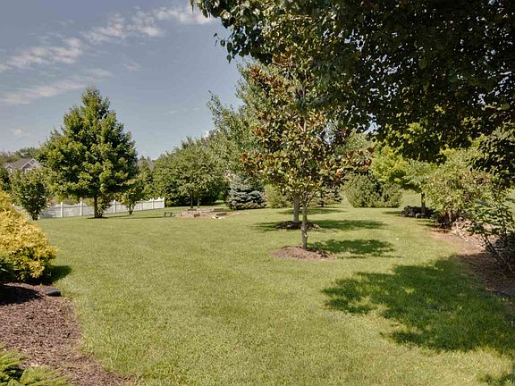 5th image of 1715 Buckingham Dr