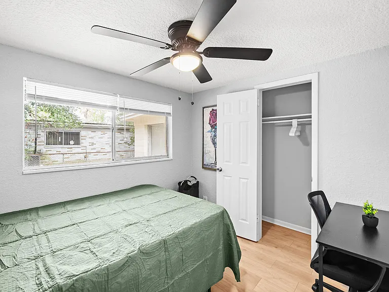 Gullege Dr — Photo 3