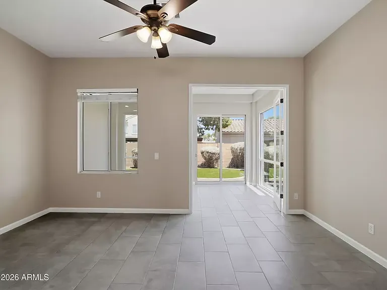 964 W Fairway Dr — Photo 11