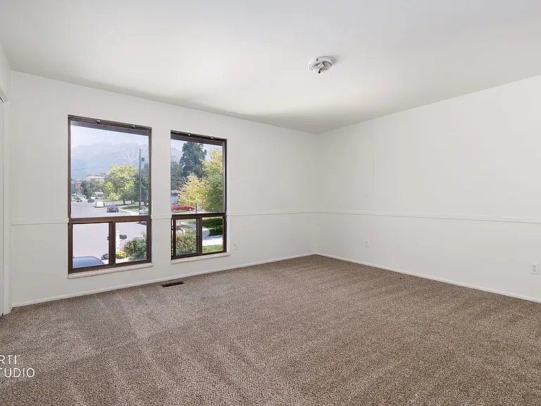 3661 N 700 E — Photo 9