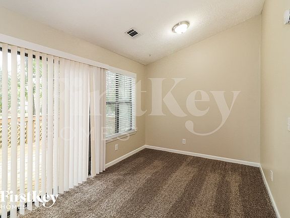 4th image of 1202 River Forest Ln