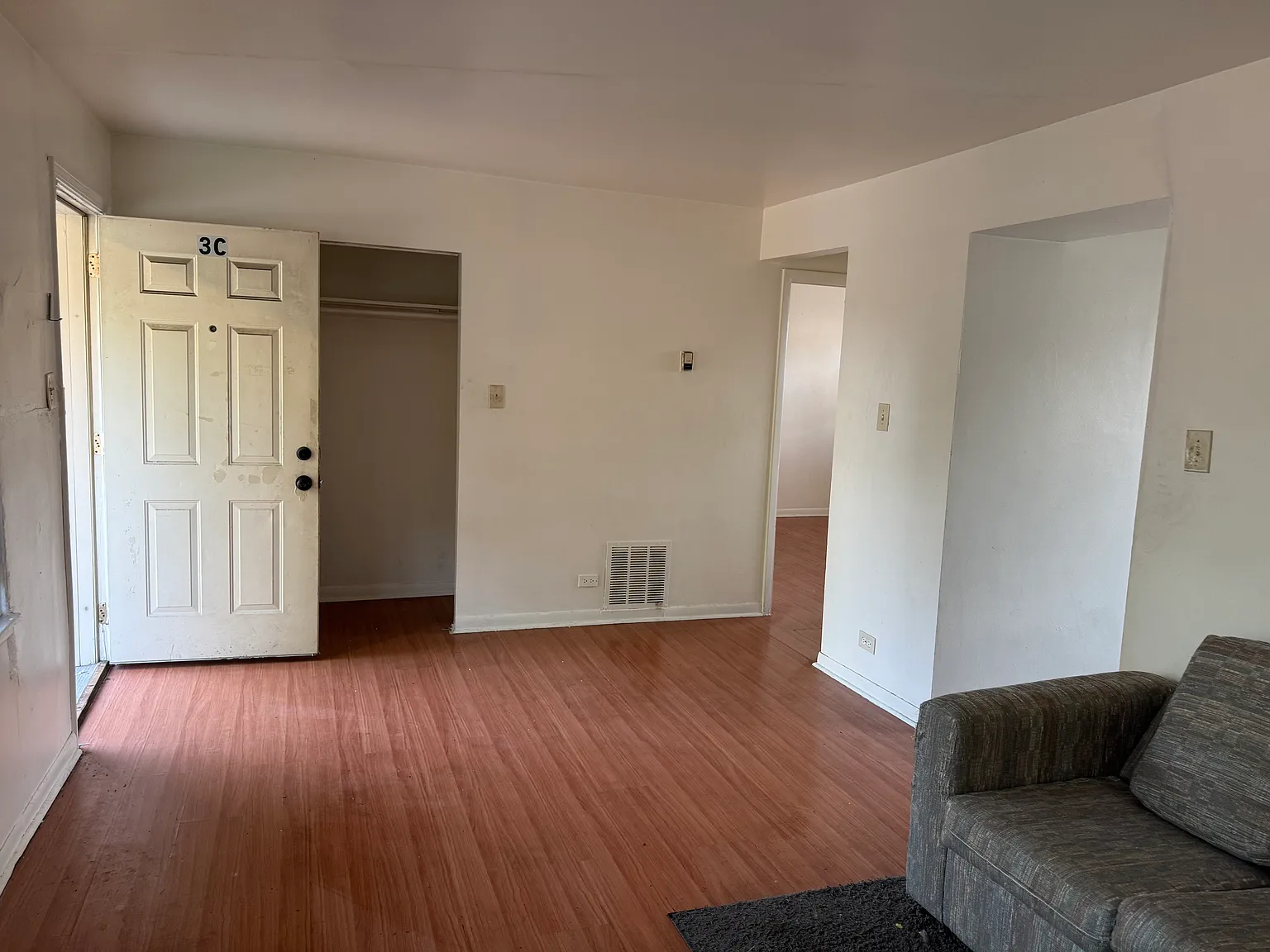 6358 S Eberhart Ave — Photo 4
