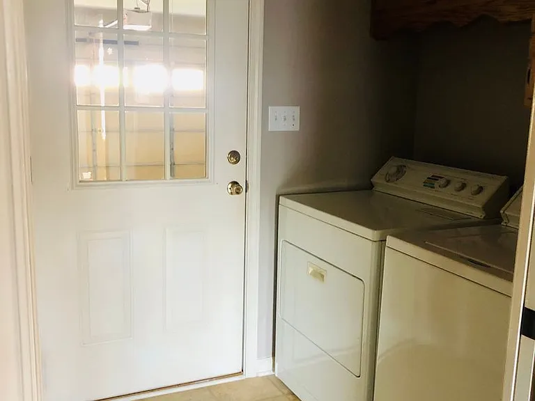 92 Lelia Ln — Photo 10