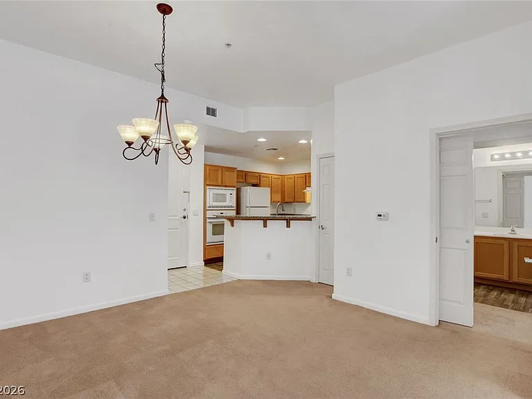 31 E Agate Ave #409 — Photo 8