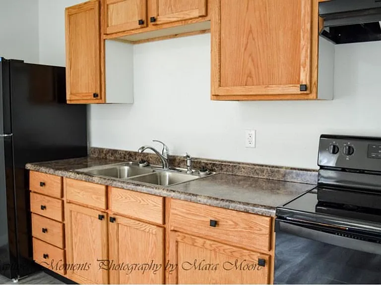 11 King Dr — Photo 3