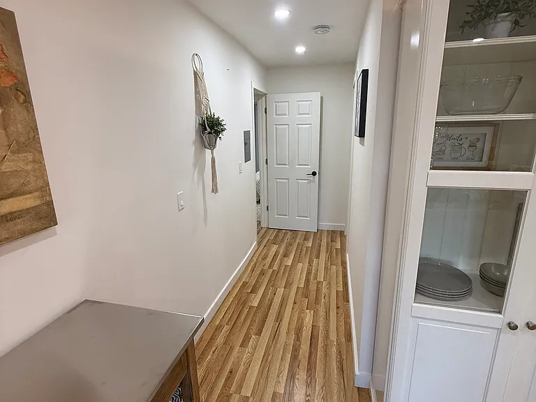 20 Reservoir Rd #B — Photo 9