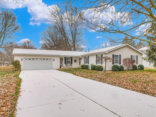 777 S High St, Paxton, IL 60957