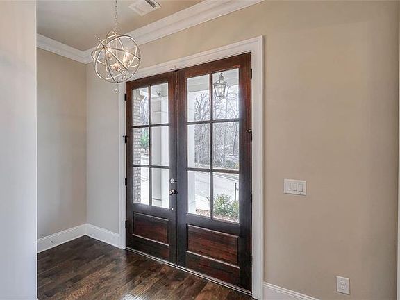 3rd image of 3383 Bryerstone Cir SE