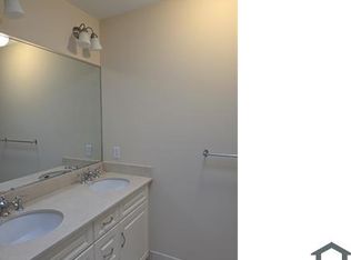 629 Hammond St, Brookline, MA 02467