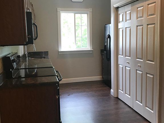 Kitchen and laundry closet