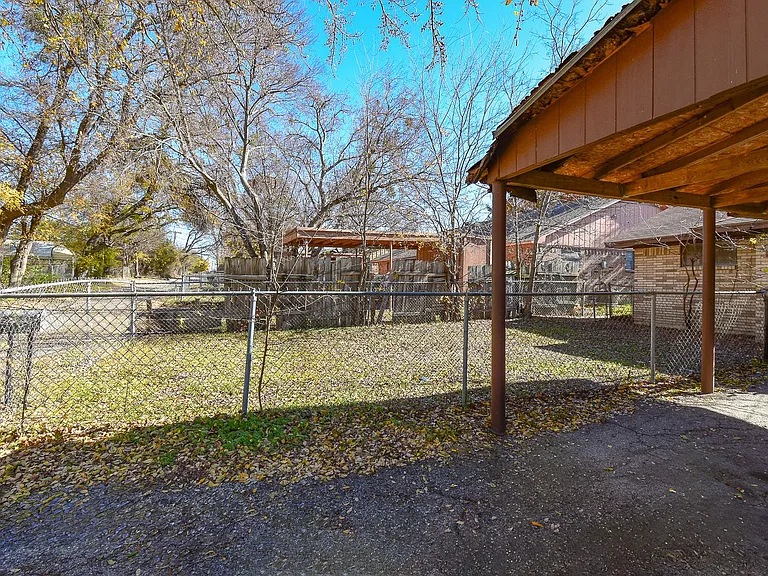 3404 Stanford St — Photo 23