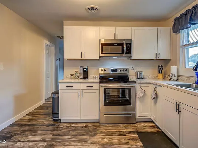 1330 E Sevier Ave — Photo 10