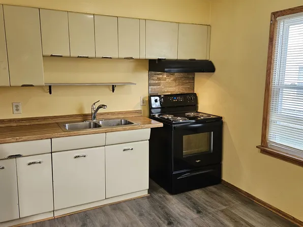 4610 W Tripoli Ave, Milwaukee, WI 53220