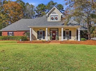 405 Fawnwood Dr, Brandon, MS 39042