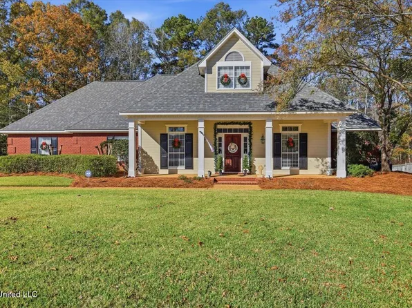 405 Fawnwood Dr, Brandon, MS 39042