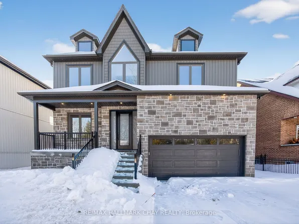 86 37th St N, Wasaga Beach, ON L9Z 2B5