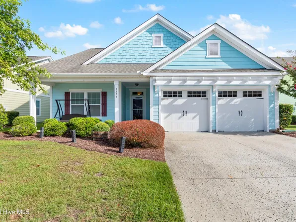 3224 Inland Cove Dr, Saint James, NC 28461