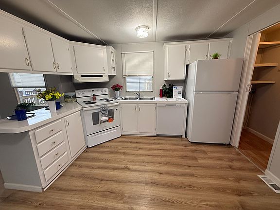 3rd image of 4916 Brown Station Rd #1B