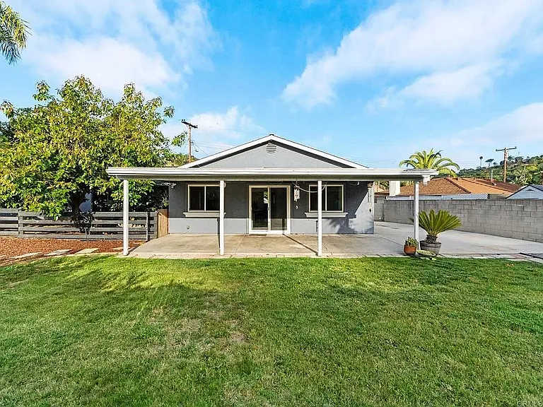 2861 Turnbull St — Photo 18