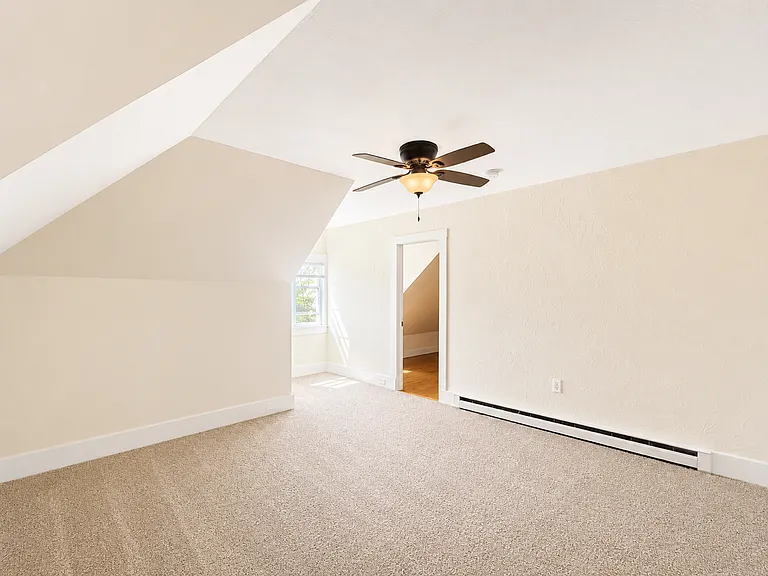 237 Water St #3R — Photo 2