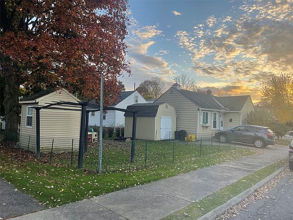 2nd image of 34 Clarendon St