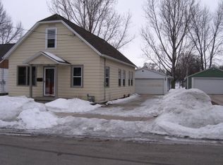 1426 Cass St, Green Bay, WI 54301