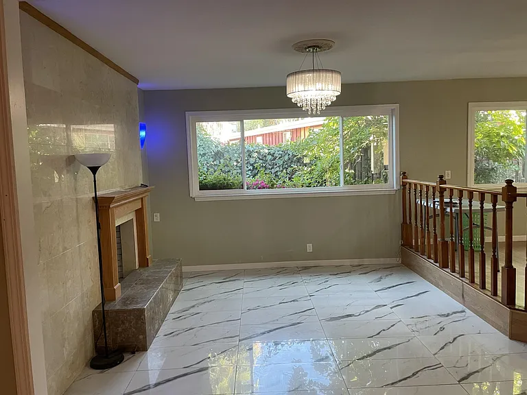 954 Colusa Ave — Photo 5